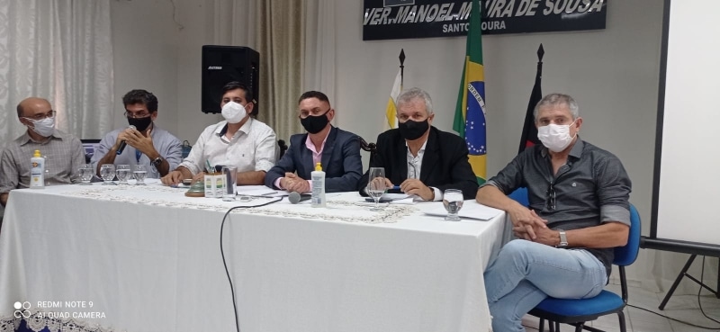 Câmara de Cabaceiras realiza audiência pública para debater implantação de energia solar no município.